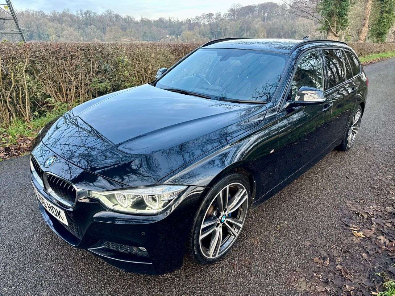 A 2017 BMW 3 SERIES 2.0 320d M Sport Touring 5dr Diesel Manual Euro 6 (s/s) (190 ps) + SERVICE A 2017 BMW 3 SERIES 2.0 320d M Sport Touring 5dr Diesel Manual Euro 6 (s/s) (190 ps) + SERVICE