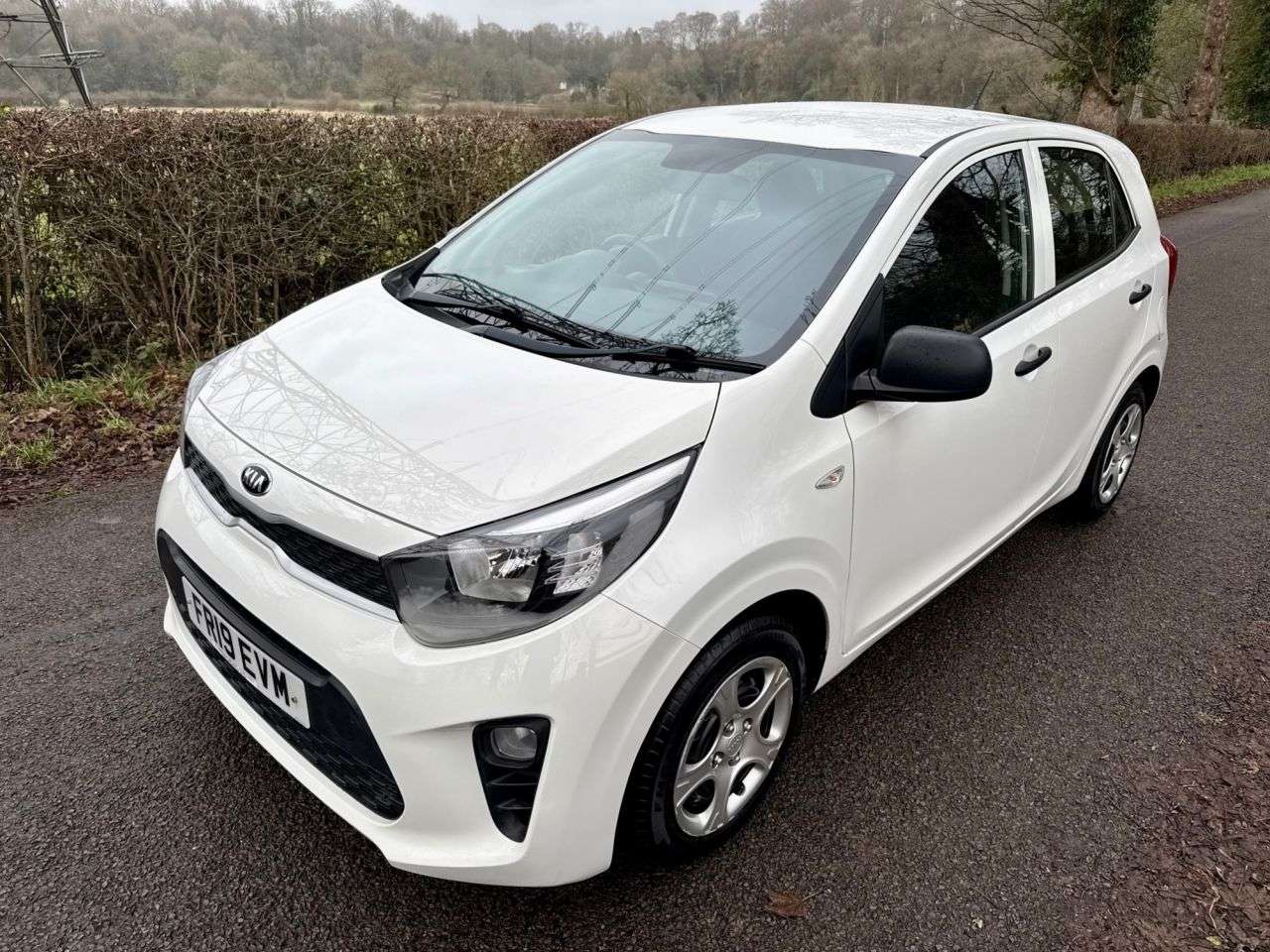 A 2019 KIA PICANTO 1.0 1 Hatchback 5dr Petrol Manual Euro 6 (66 bhp) + DRL + AUTO HEADLIGHTS A 2019 KIA PICANTO 1.0 1 Hatchback 5dr Petrol Manual Euro 6 (66 bhp) + DRL + AUTO HEADLIGHTS