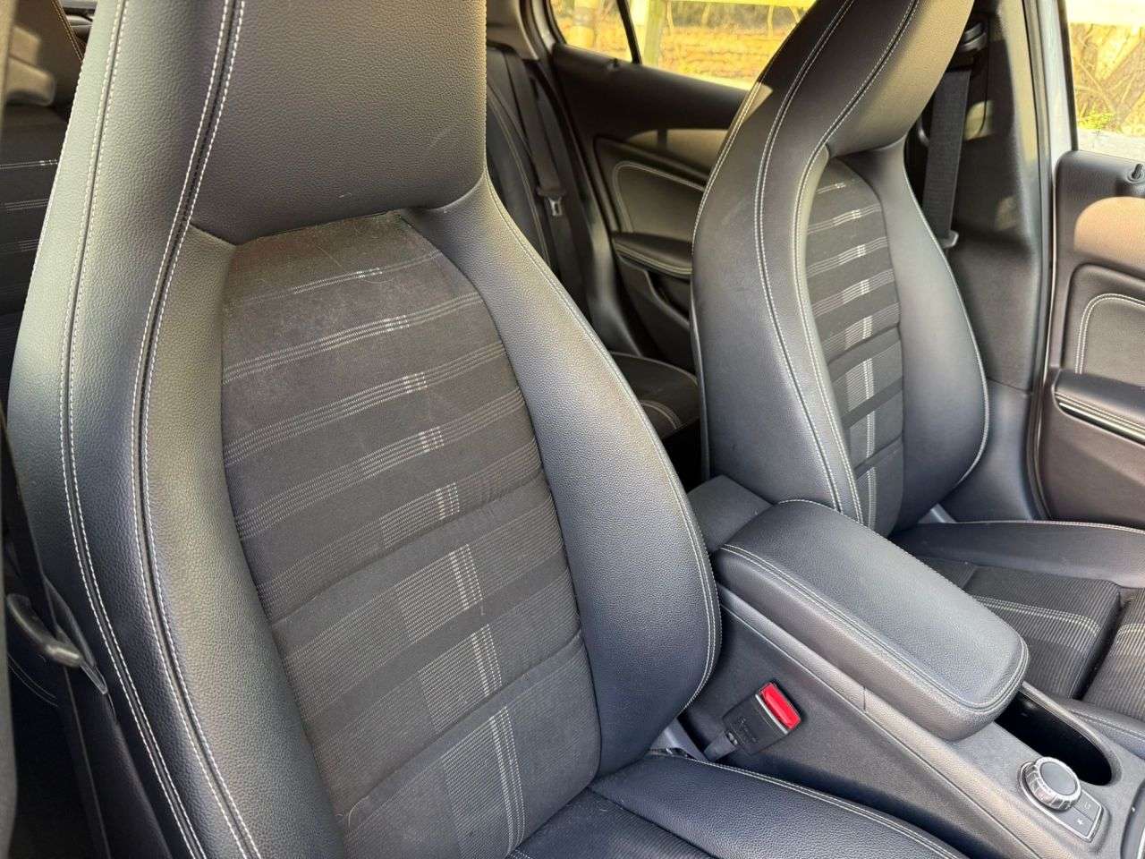 2019 MERCEDES-BENZ 180 2019 MERCEDES-BENZ 180