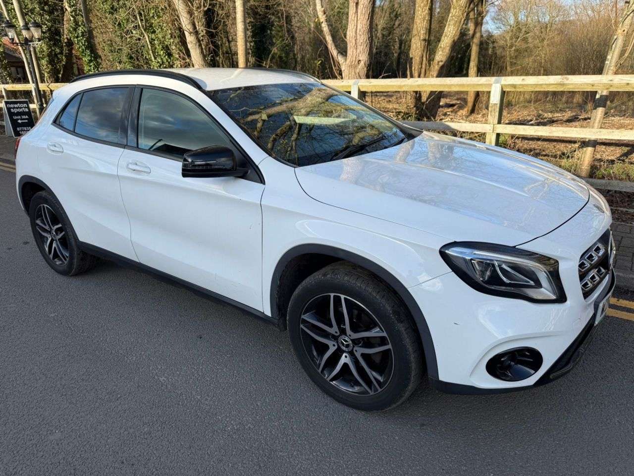 A 2019 MERCEDES-BENZ GLA 1.6 GLA180 Urban Edition SUV 5dr Petrol Manual Euro 6 (s/s) (122 ps) A 2019 MERCEDES-BENZ GLA 1.6 GLA180 Urban Edition SUV 5dr Petrol Manual Euro 6 (s/s) (122 ps)