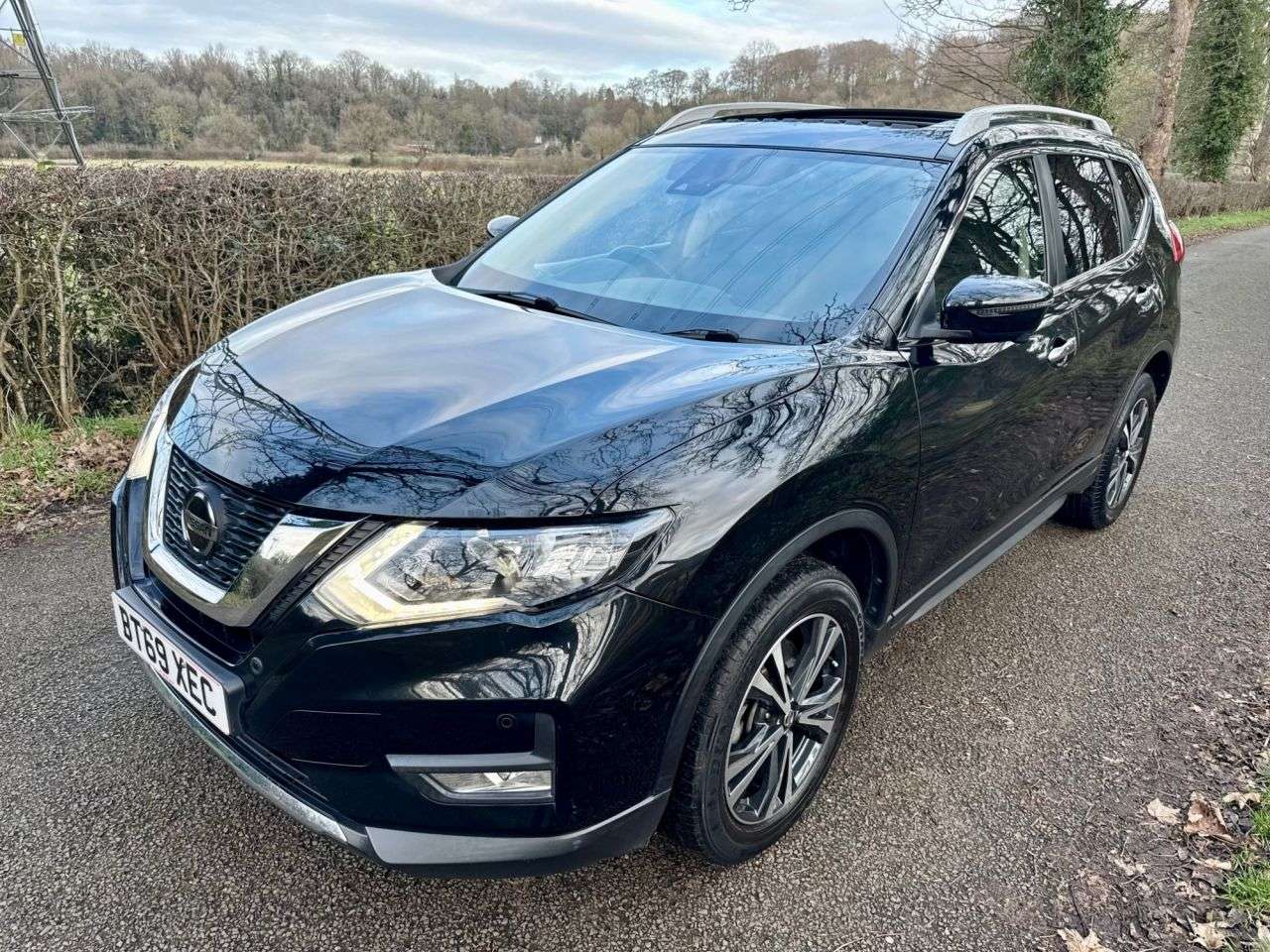 A 2020 NISSAN X-TRAIL 1.7 dCi N-Connecta SUV 5dr Diesel Manual Euro 6 (s/s) (150 ps) + SERVICE HI A 2020 NISSAN X-TRAIL 1.7 dCi N-Connecta SUV 5dr Diesel Manual Euro 6 (s/s) (150 ps) + SERVICE HI