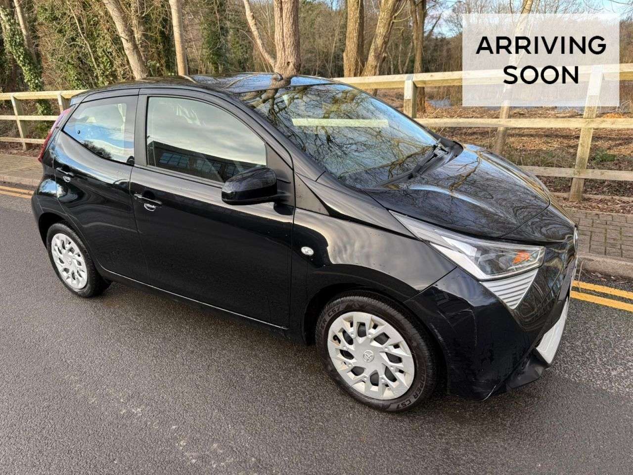 A 2021 TOYOTA AYGO 1.0 VVT-i x-play Hatchback 5dr Petrol Manual Euro 6 (s/s) (71 ps) A 2021 TOYOTA AYGO 1.0 VVT-i x-play Hatchback 5dr Petrol Manual Euro 6 (s/s) (71 ps)