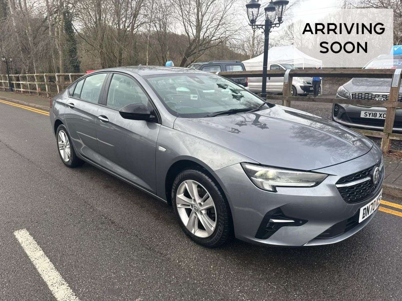A 2020 VAUXHALL INSIGNIA 2.0 CDTi SE Nav Hatchback 5dr Diesel Manual Euro 5 (160 ps) A 2020 VAUXHALL INSIGNIA 2.0 CDTi SE Nav Hatchback 5dr Diesel Manual Euro 5 (160 ps)