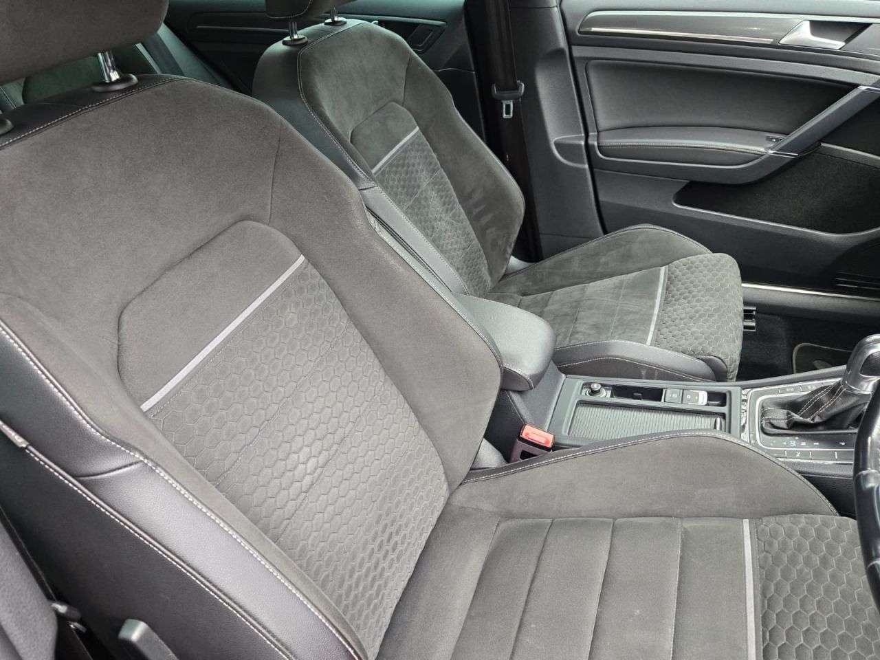 2019 VOLKSWAGEN GOLF 2019 VOLKSWAGEN GOLF