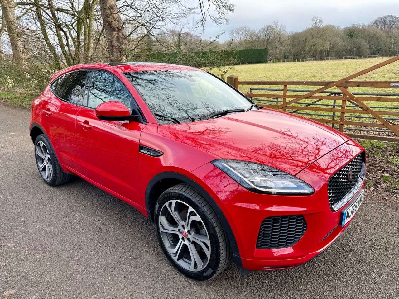 A 2018 JAGUAR E-PACE 2.0 D180 First Edition SUV 5dr Diesel Auto AWD Euro 6 (s/s) (180 ps) SUV A 2018 JAGUAR E-PACE 2.0 D180 First Edition SUV 5dr Diesel Auto AWD Euro 6 (s/s) (180 ps) SUV