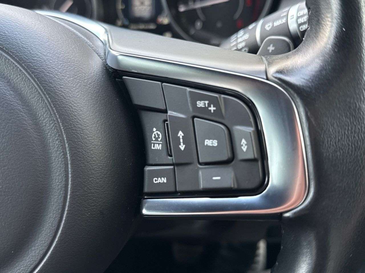 2018 JAGUAR E-PACE 2018 JAGUAR E-PACE