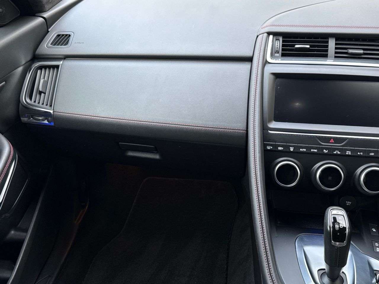 2018 JAGUAR E-PACE 2018 JAGUAR E-PACE