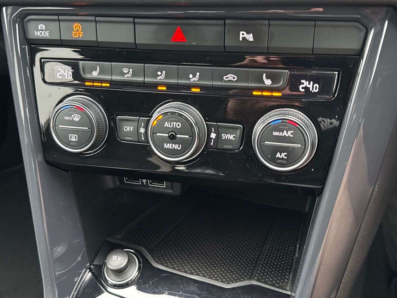 2019 VOLKSWAGEN T-ROC 2019 VOLKSWAGEN T-ROC