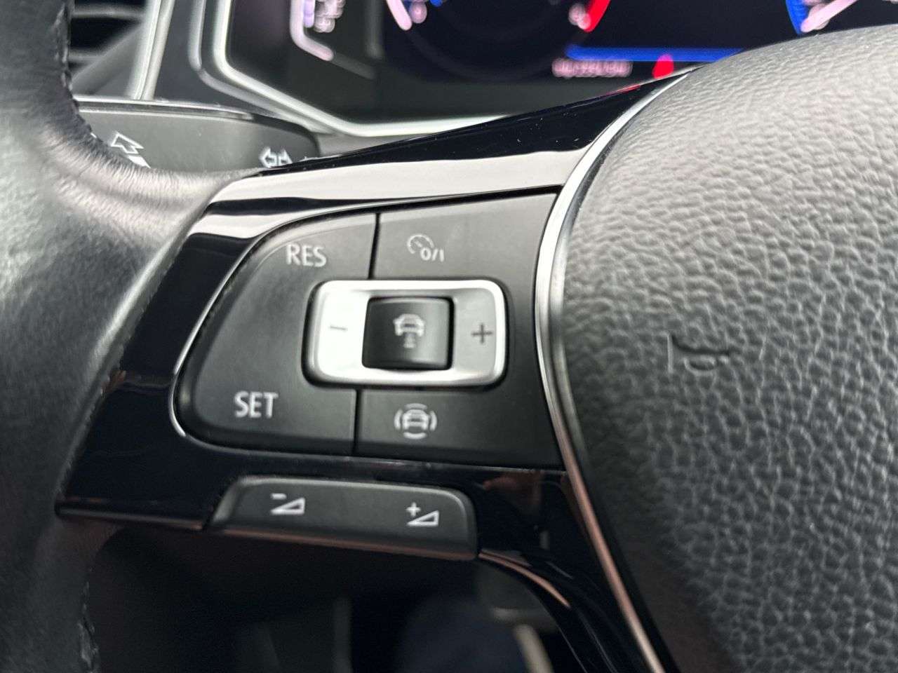 2019 VOLKSWAGEN T-ROC 2019 VOLKSWAGEN T-ROC