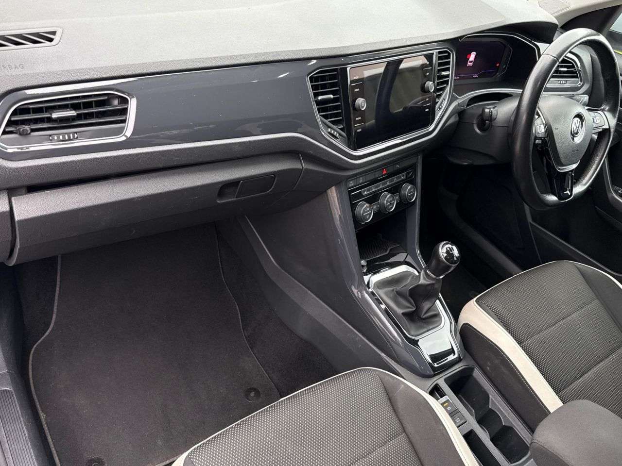 2019 VOLKSWAGEN T-ROC 2019 VOLKSWAGEN T-ROC