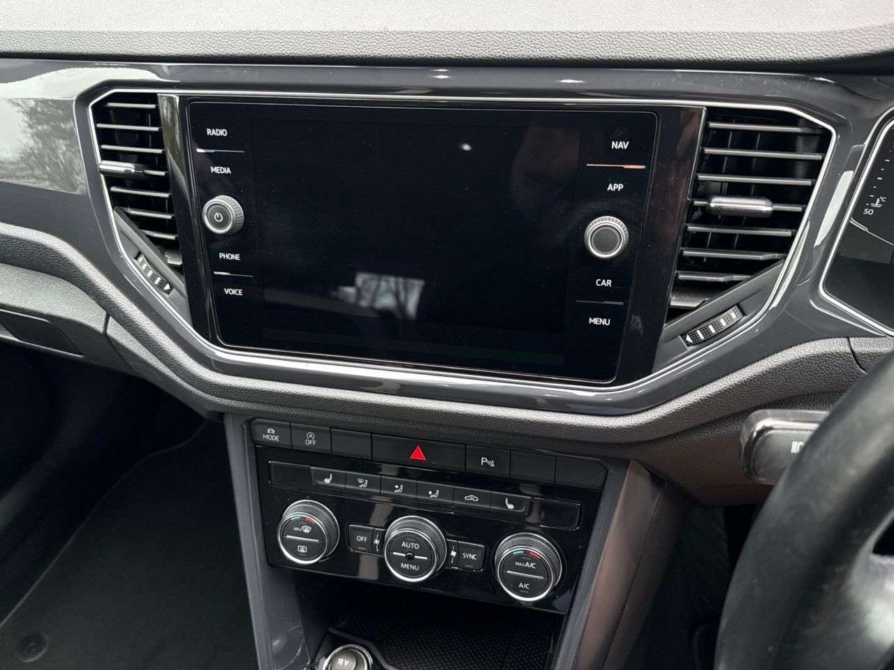 2019 VOLKSWAGEN T-ROC 2019 VOLKSWAGEN T-ROC