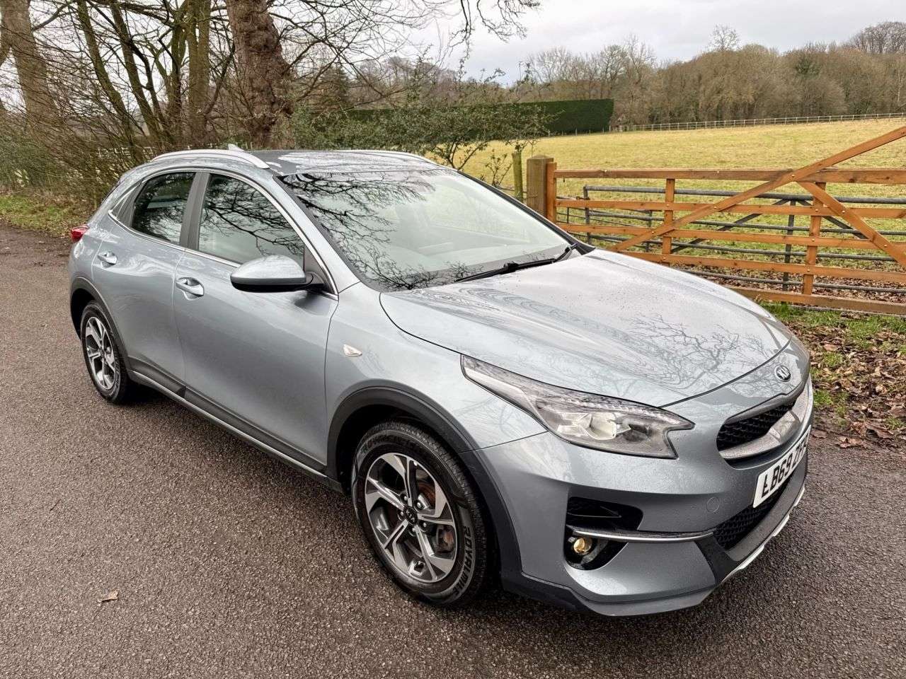 A 2020 KIA XCEED 1.0 T-GDi 2 SUV 5dr Petrol Manual Euro 6 (s/s) (118 bhp) + SERVICE HISTORY A 2020 KIA XCEED 1.0 T-GDi 2 SUV 5dr Petrol Manual Euro 6 (s/s) (118 bhp) + SERVICE HISTORY