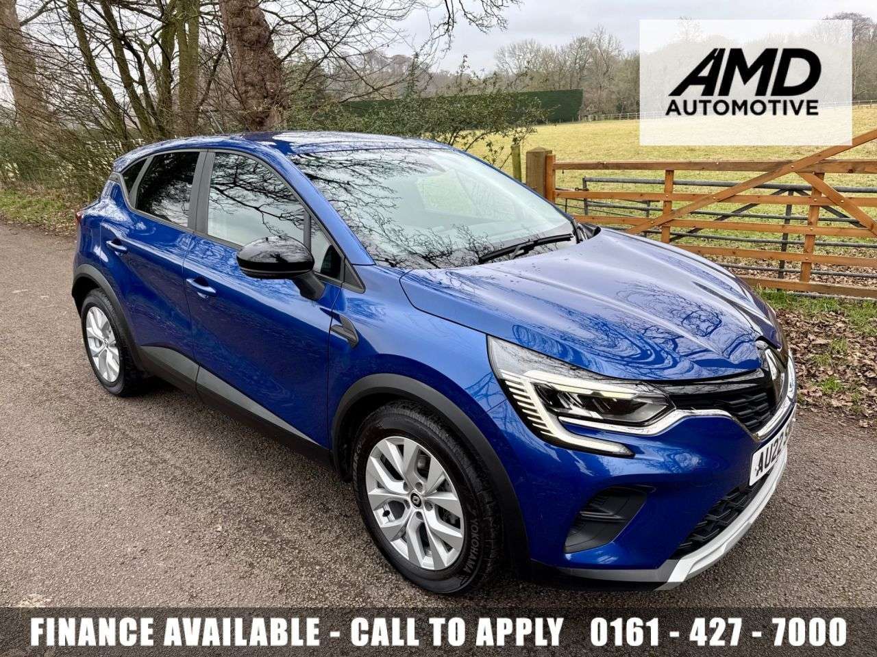 A 2022 RENAULT CAPTUR 1.3 TCe Iconic Edition SUV 5dr Petrol Manual Euro 6 (s/s) (140 ps) A 2022 RENAULT CAPTUR 1.3 TCe Iconic Edition SUV 5dr Petrol Manual Euro 6 (s/s) (140 ps)