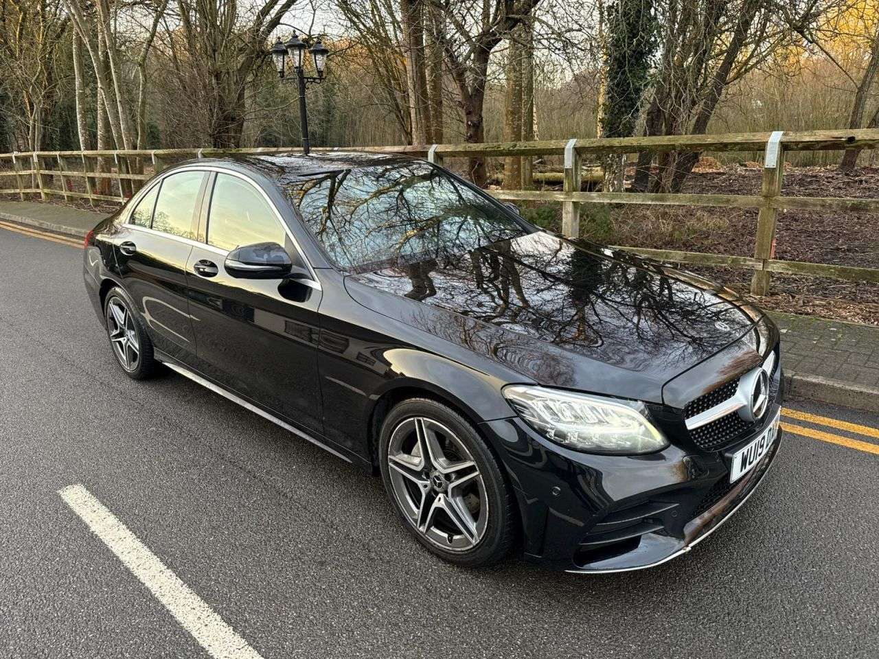A 2019 MERCEDES-BENZ C-CLASS 2.0 C220d AMG Line Saloon 4dr Diesel G-Tronic+ Euro 6 (s/s) (194 ps) A 2019 MERCEDES-BENZ C-CLASS 2.0 C220d AMG Line Saloon 4dr Diesel G-Tronic+ Euro 6 (s/s) (194 ps)