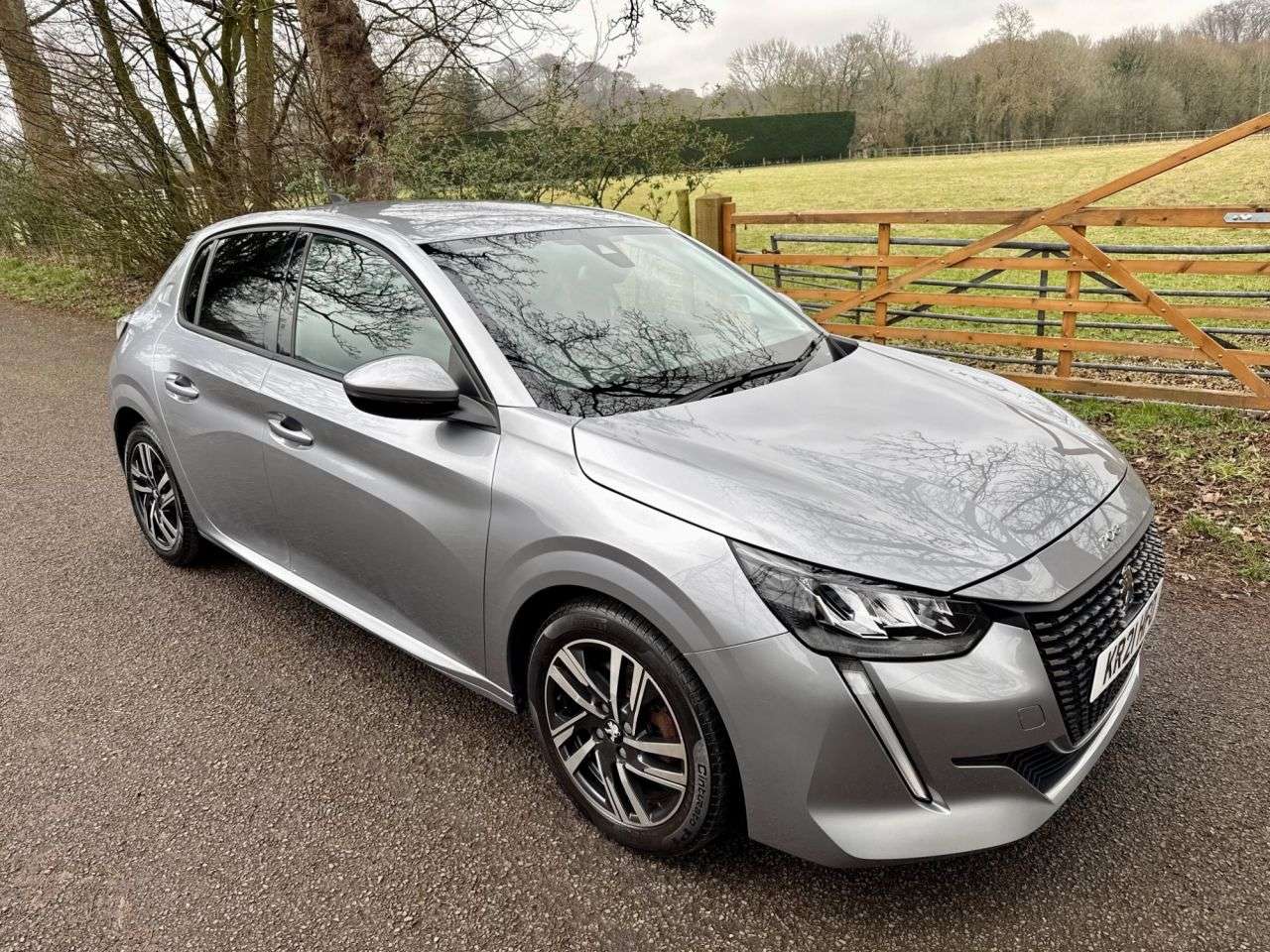 A 2021 PEUGEOT 208 1.2 PureTech Allure Premium Hatchback 5dr Petrol Manual Euro 6 (s/s) (100 p A 2021 PEUGEOT 208 1.2 PureTech Allure Premium Hatchback 5dr Petrol Manual Euro 6 (s/s) (100 p