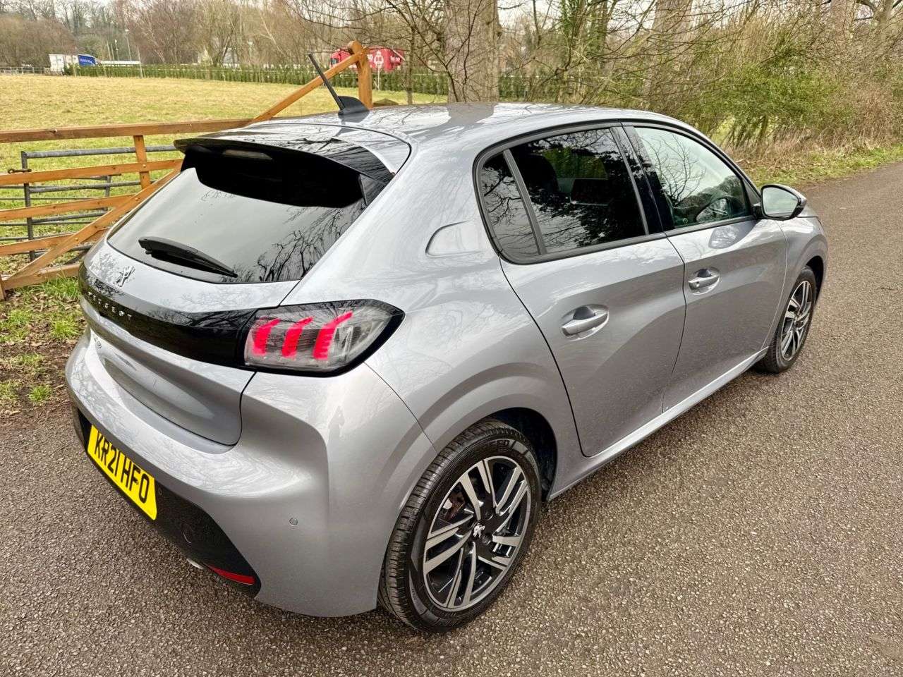 2021 PEUGEOT 208 2021 PEUGEOT 208