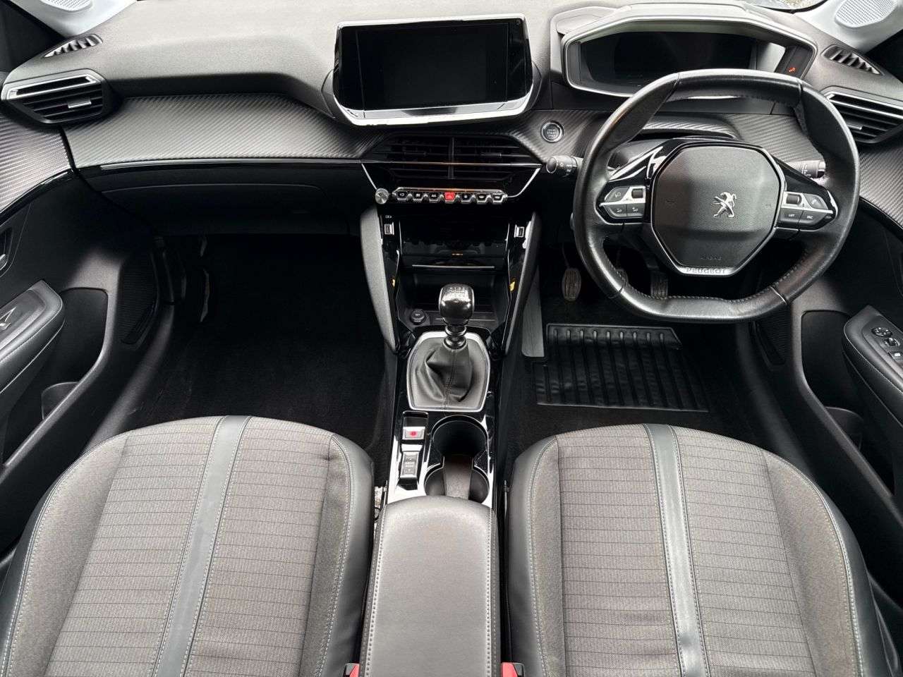 2021 PEUGEOT 208 2021 PEUGEOT 208