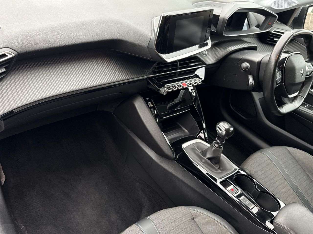 2021 PEUGEOT 208 2021 PEUGEOT 208