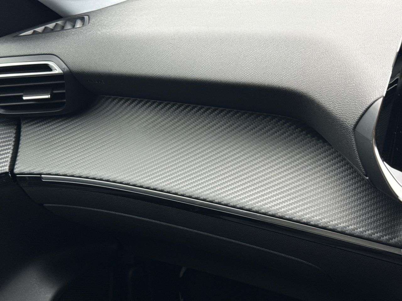 2021 PEUGEOT 208 2021 PEUGEOT 208