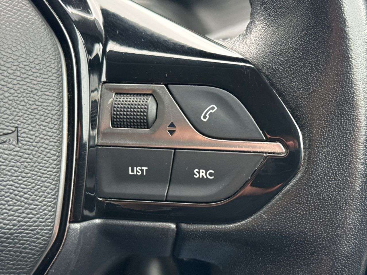 2021 PEUGEOT 208 2021 PEUGEOT 208