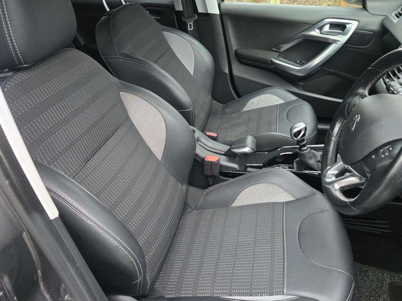 2019 PEUGEOT 2008 2019 PEUGEOT 2008