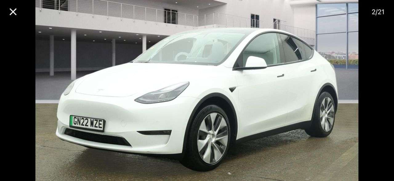 A 2022 TESLA MODEL Y (Dual Motor) Long Range SUV 5dr Electric Automatic 4WDE (384 bhp) A 2022 TESLA MODEL Y (Dual Motor) Long Range SUV 5dr Electric Automatic 4WDE (384 bhp)