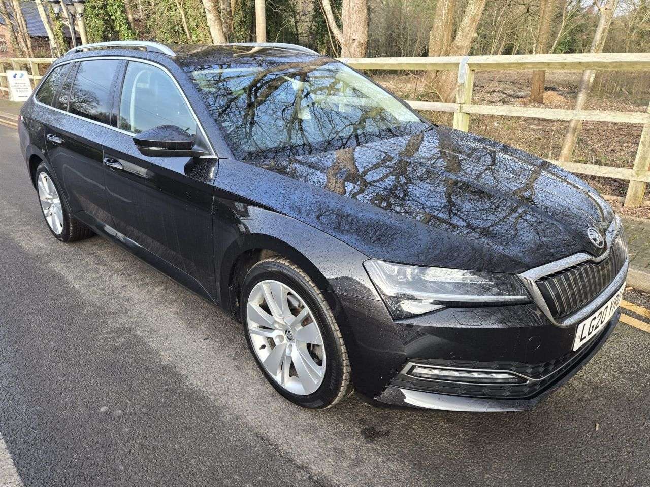 A 2020 SKODA SUPERB 1.4 TSI iV 13kWh SE L Estate 5dr Petrol Plug-in Hybrid DSG Euro 6 (s/s) (21 A 2020 SKODA SUPERB 1.4 TSI iV 13kWh SE L Estate 5dr Petrol Plug-in Hybrid DSG Euro 6 (s/s) (21
