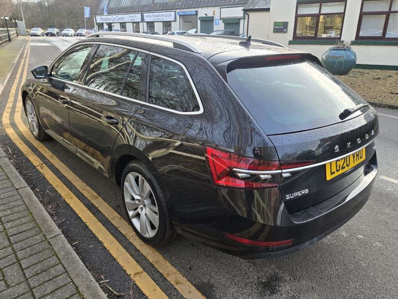 A 2020 SKODA SUPERB 1.4 TSI iV 13kWh SE L Estate 5dr Petrol Plug-in Hybrid DSG Euro 6 (s/s) (21 A 2020 SKODA SUPERB 1.4 TSI iV 13kWh SE L Estate 5dr Petrol Plug-in Hybrid DSG Euro 6 (s/s) (21