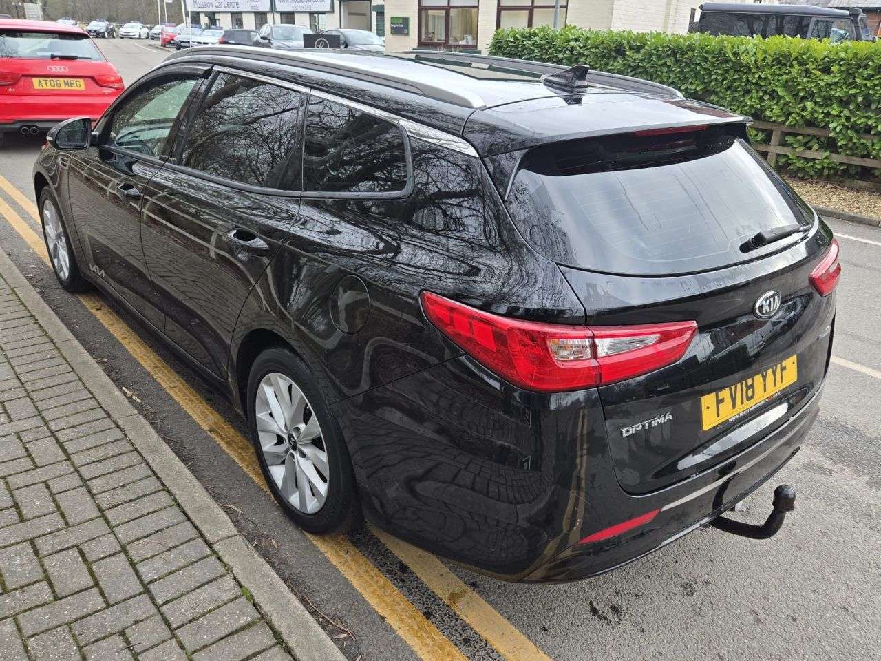 A 2018 KIA OPTIMA 1.7 CRDi 2 Sportswagon 5dr Diesel Manual Euro 6 (s/s) (139 bhp) A 2018 KIA OPTIMA 1.7 CRDi 2 Sportswagon 5dr Diesel Manual Euro 6 (s/s) (139 bhp)