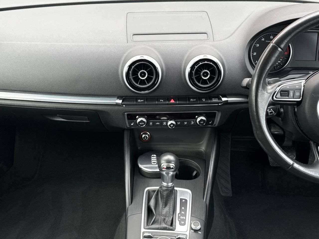 2016 AUDI A3 2016 AUDI A3