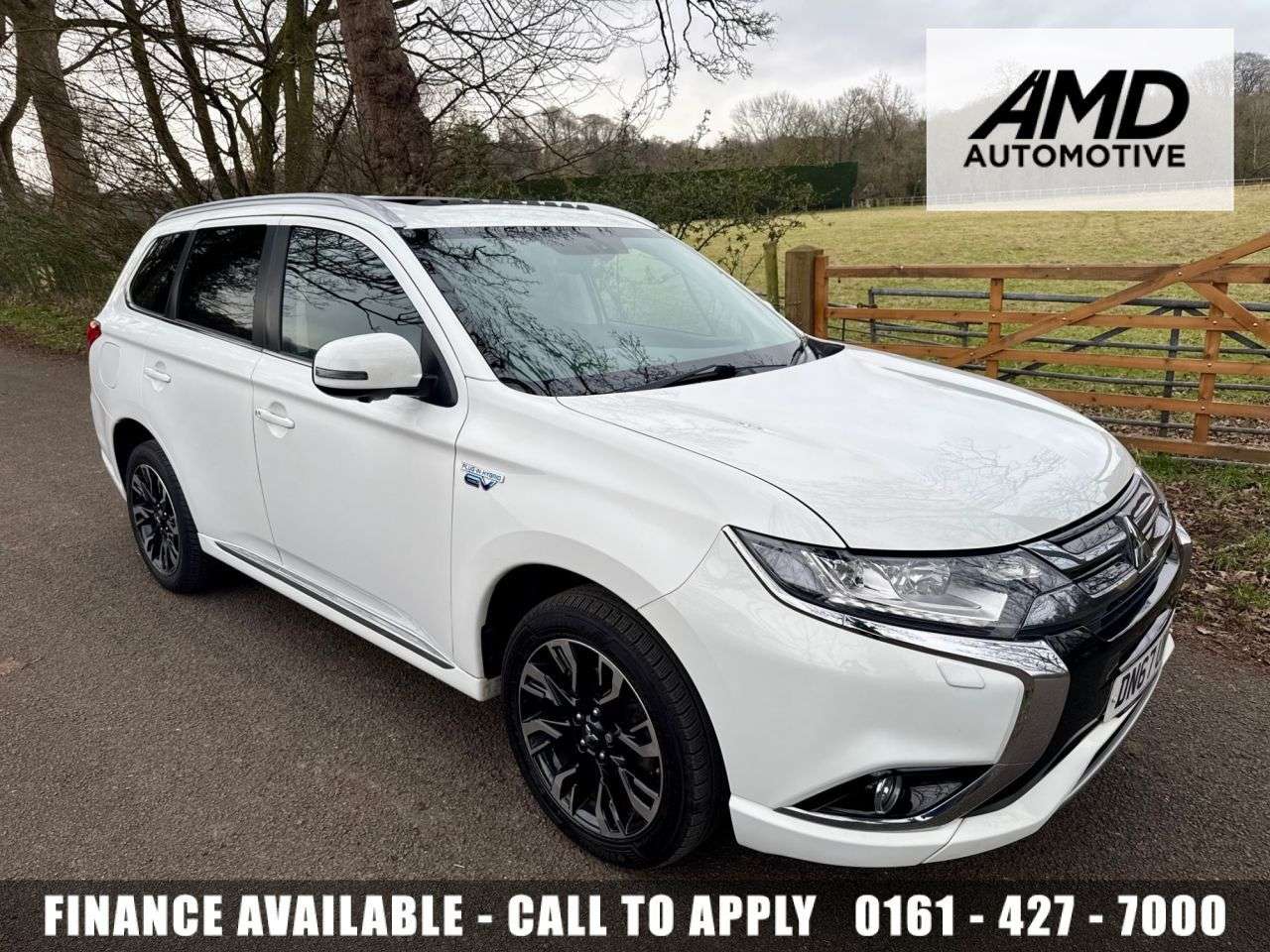 A 2017 MITSUBISHI OUTLANDER PHEV 4H A 2017 MITSUBISHI OUTLANDER PHEV 4H
