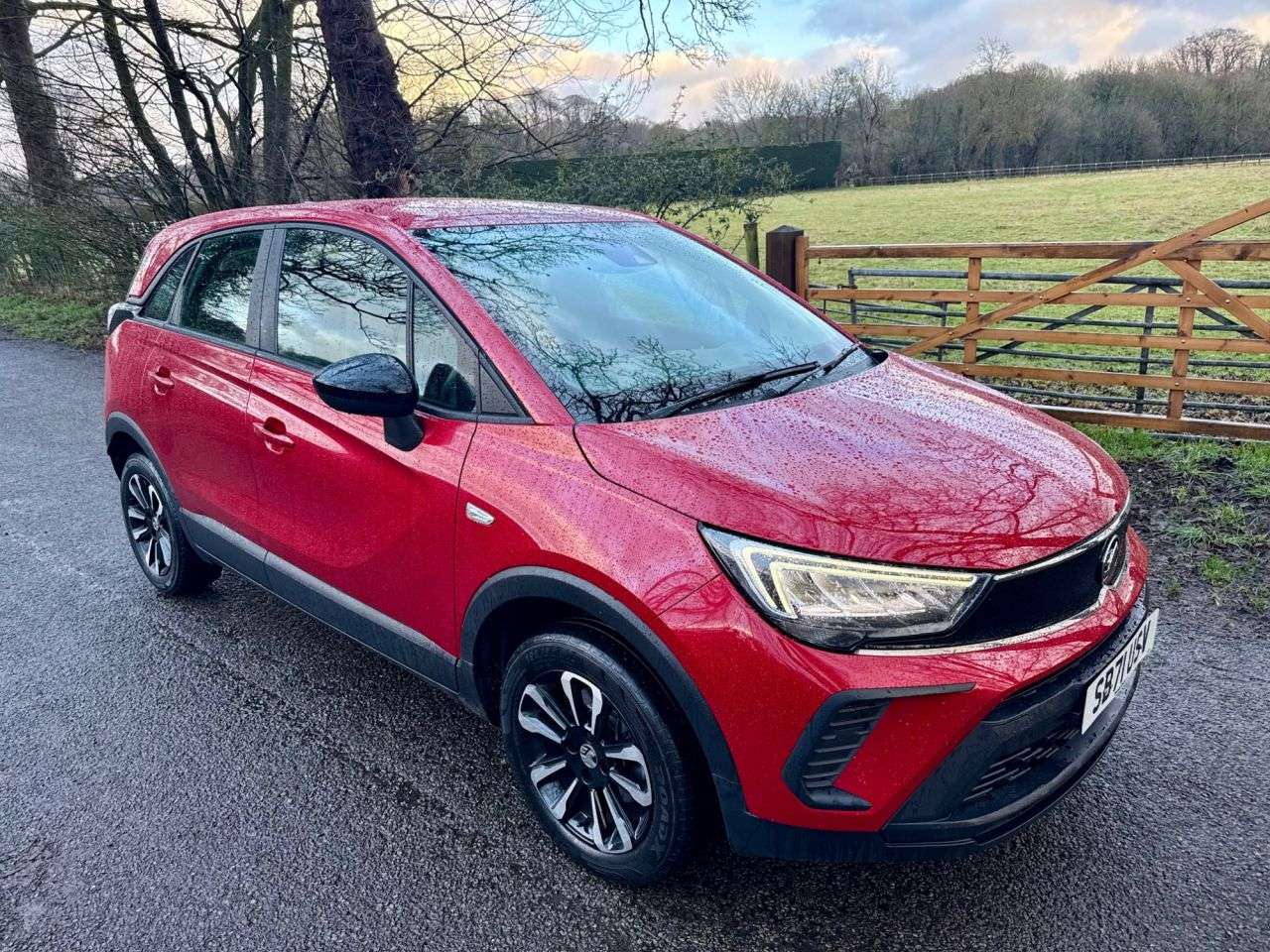 A 2022 VAUXHALL CROSSLAND 1.2 Turbo SE Edition SUV 5dr Petrol Manual Euro 6 (s/s) (110 ps) + SERVICE A 2022 VAUXHALL CROSSLAND 1.2 Turbo SE Edition SUV 5dr Petrol Manual Euro 6 (s/s) (110 ps) + SERVICE