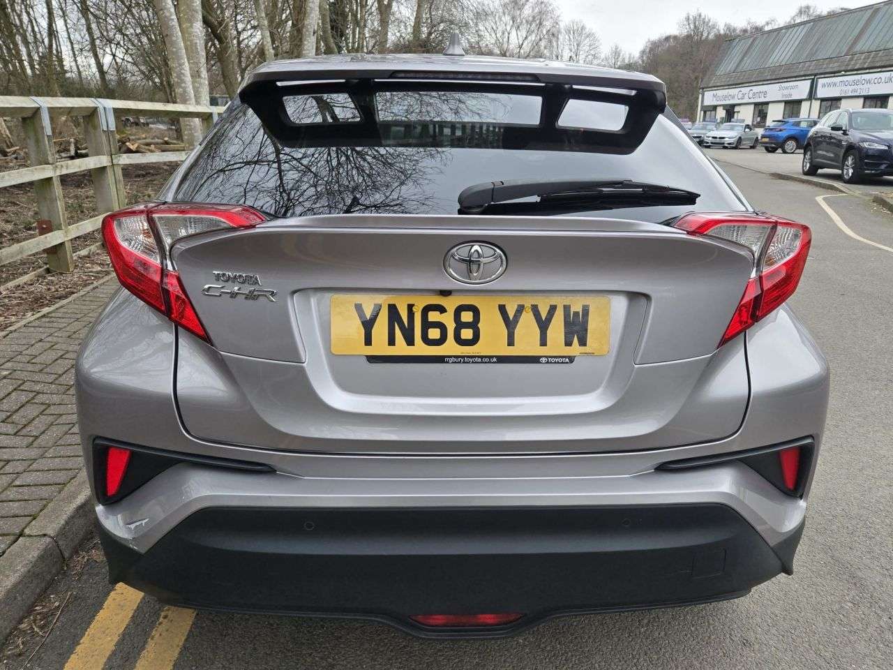 A 2018 TOYOTA C-HR 1.2 VVT-i Design SUV 5dr Petrol Manual Euro 6 (s/s) (116 ps) A 2018 TOYOTA C-HR 1.2 VVT-i Design SUV 5dr Petrol Manual Euro 6 (s/s) (116 ps)