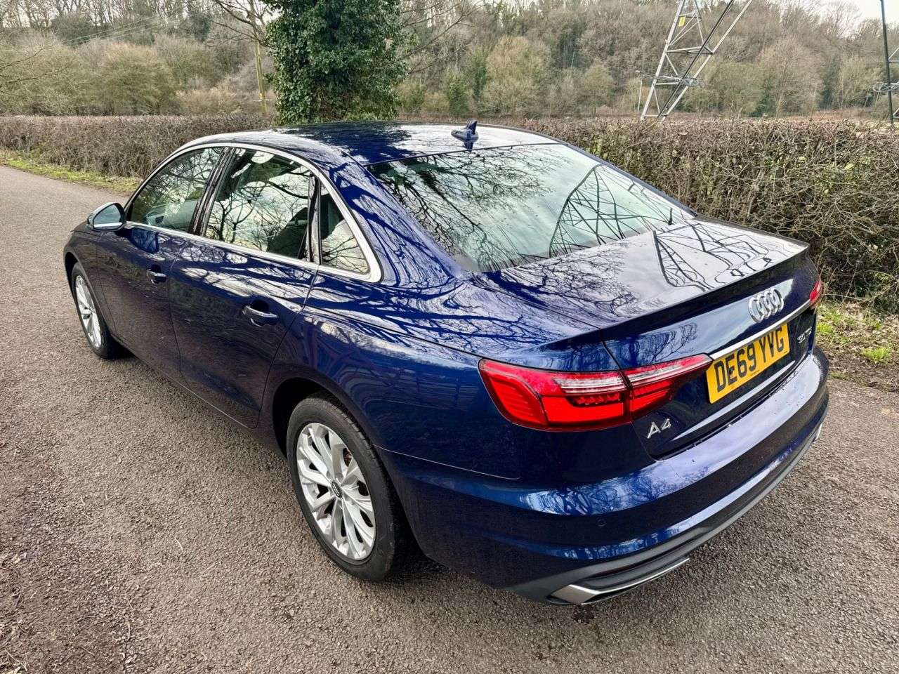 A 2019 AUDI A4 2.0 TDI 30 Technik Saloon 4dr Diesel S Tronic Euro 6 (s/s) (136 ps) + SERVI A 2019 AUDI A4 2.0 TDI 30 Technik Saloon 4dr Diesel S Tronic Euro 6 (s/s) (136 ps) + SERVI