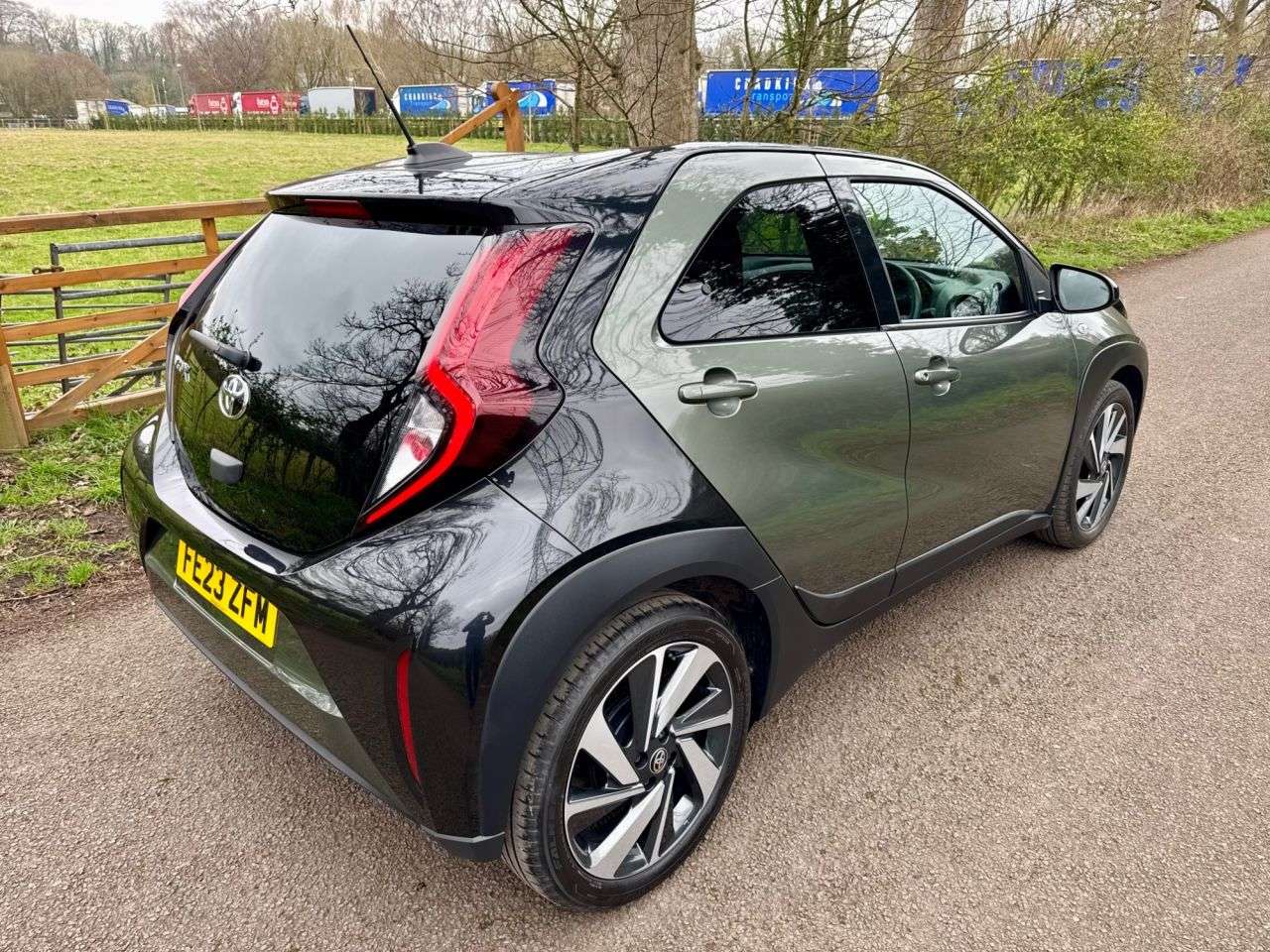 2023 TOYOTA AYGO X 2023 TOYOTA AYGO X