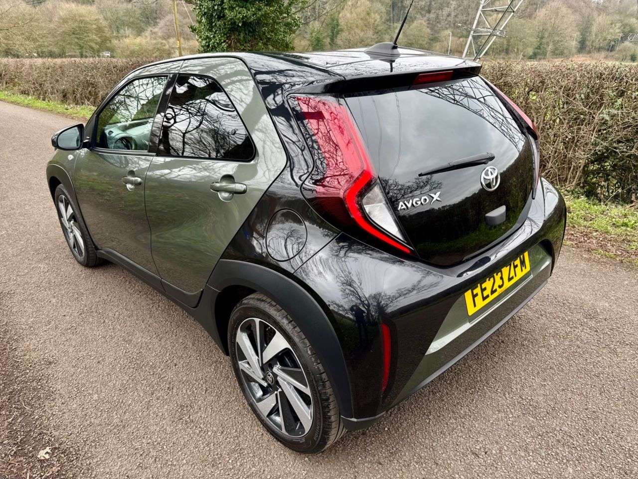 A 2023 TOYOTA AYGO X 1.0 VVT-i Edge Hatchback 5dr Petrol Manual Euro 6 (s/s) (72 ps) A 2023 TOYOTA AYGO X 1.0 VVT-i Edge Hatchback 5dr Petrol Manual Euro 6 (s/s) (72 ps)