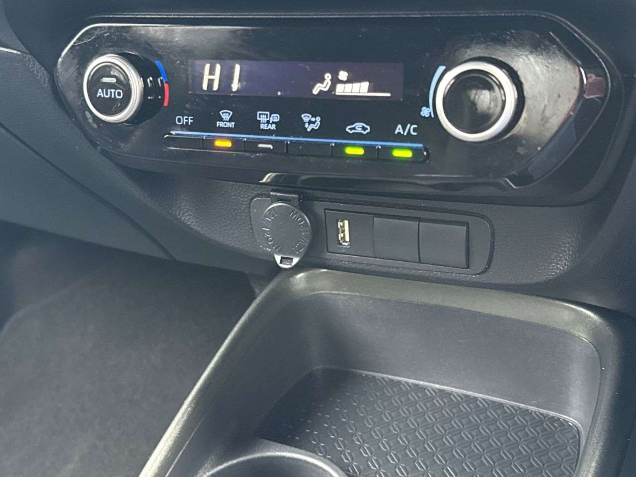 2023 TOYOTA AYGO X 2023 TOYOTA AYGO X