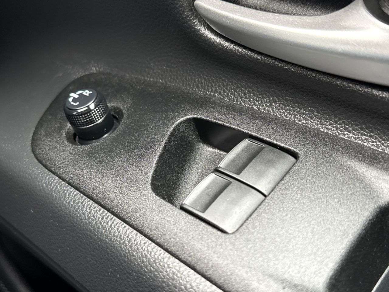 2023 TOYOTA AYGO X 2023 TOYOTA AYGO X