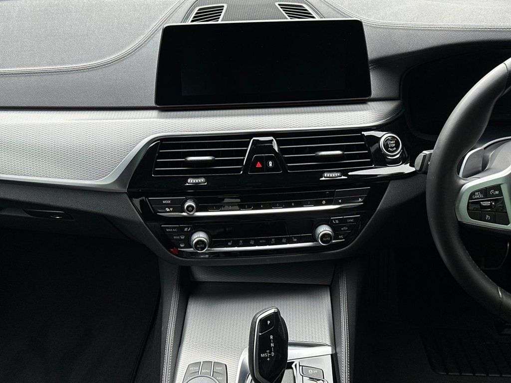 2019 BMW 5 SERIES 2019 BMW 5 SERIES