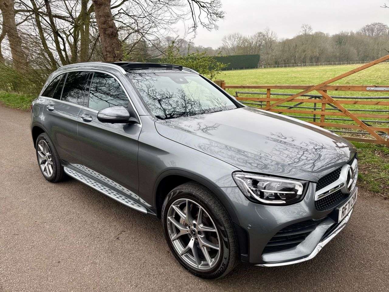 A 2022 MERCEDES-BENZ GLC 2.0 GLC300e 13.5kWh AMG Line (Premium Plus) SUV 5dr Petrol Plug-in Hybrid G A 2022 MERCEDES-BENZ GLC 2.0 GLC300e 13.5kWh AMG Line (Premium Plus) SUV 5dr Petrol Plug-in Hybrid G