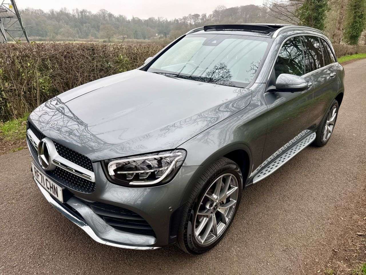 A 2022 MERCEDES-BENZ GLC 2.0 GLC300e 13.5kWh AMG Line (Premium Plus) SUV 5dr Petrol Plug-in Hybrid G A 2022 MERCEDES-BENZ GLC 2.0 GLC300e 13.5kWh AMG Line (Premium Plus) SUV 5dr Petrol Plug-in Hybrid G