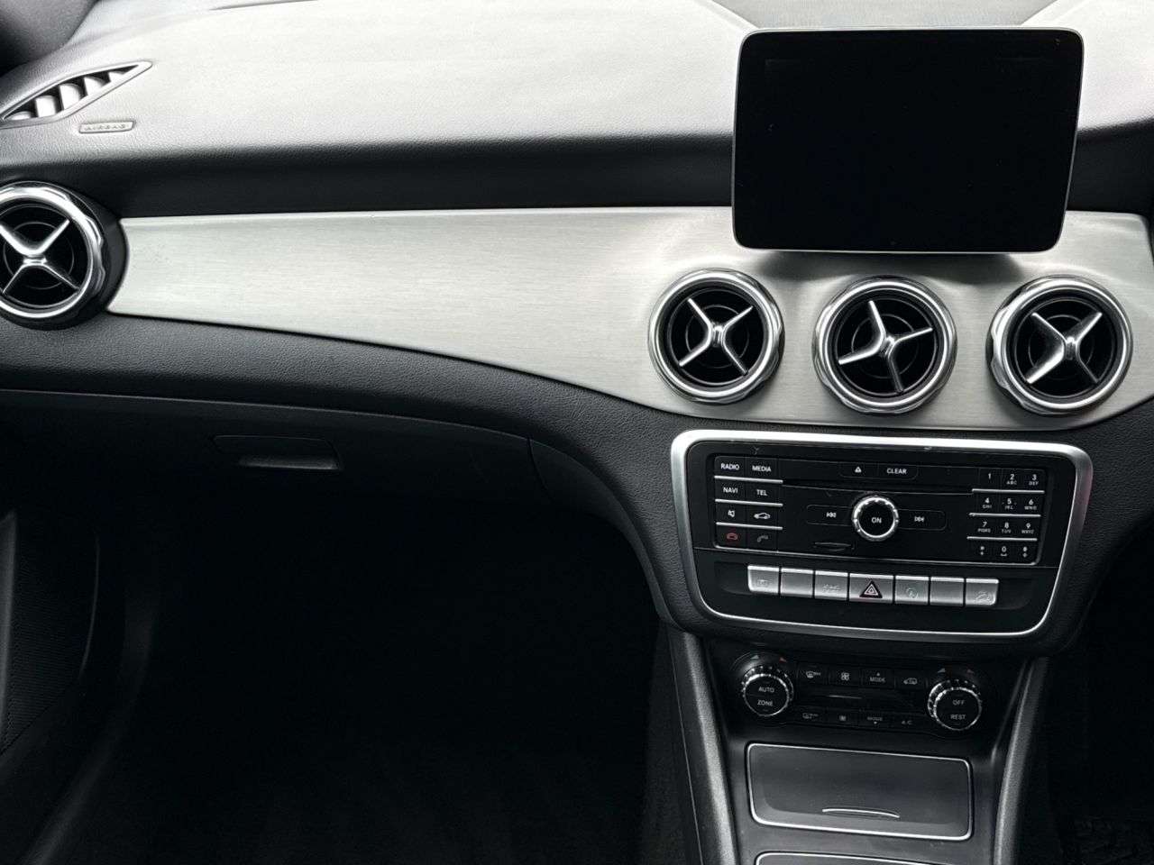 2018 MERCEDES-BENZ 180 2018 MERCEDES-BENZ 180