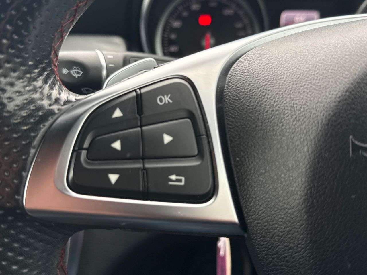 2018 MERCEDES-BENZ 180 2018 MERCEDES-BENZ 180