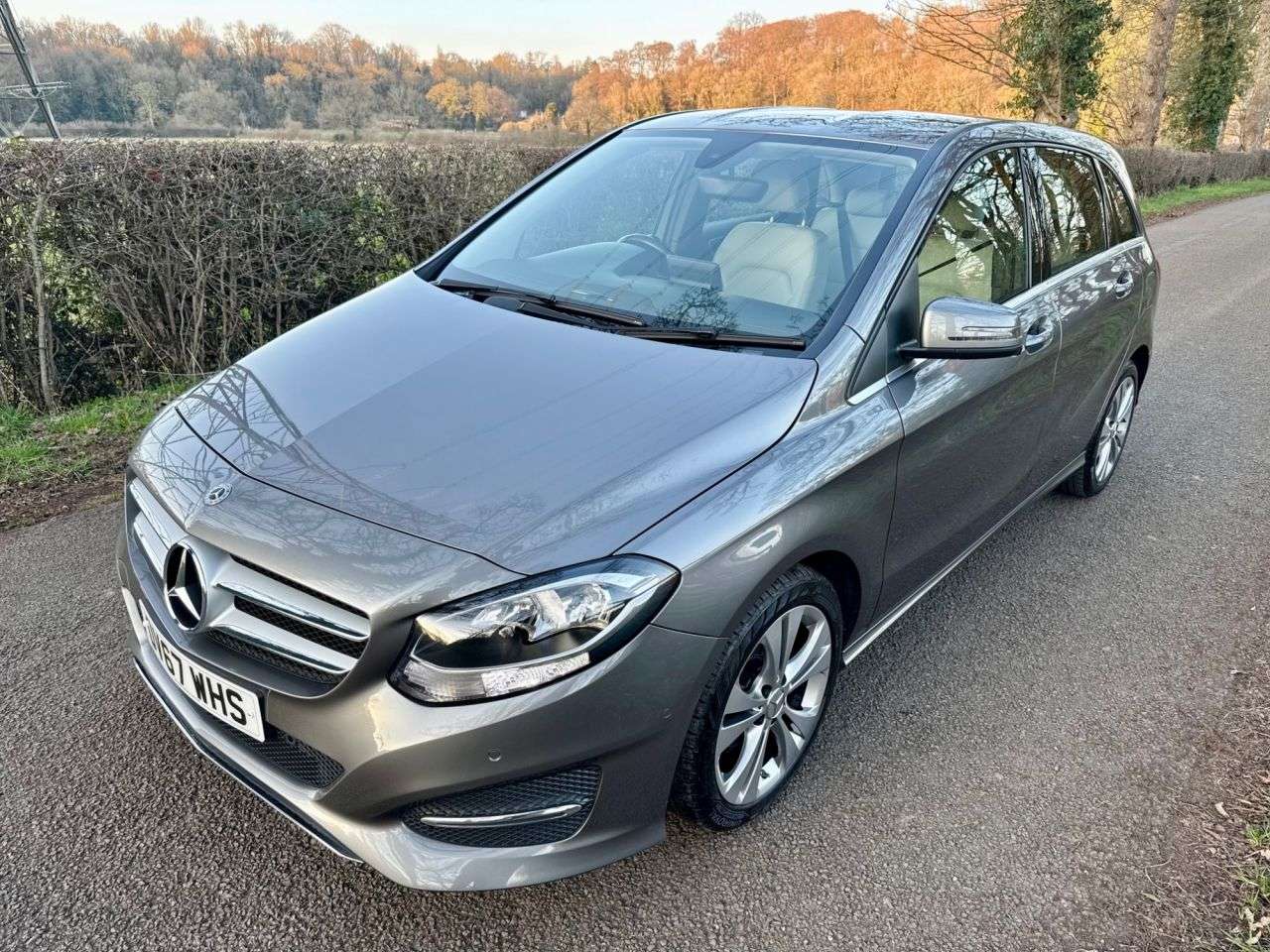 A 2017 MERCEDES-BENZ B-CLASS 1.5 B180d Sport (Executive) MPV 5dr Diesel 7G-DCT Euro 6 (s/s) (109 ps) + S A 2017 MERCEDES-BENZ B-CLASS 1.5 B180d Sport (Executive) MPV 5dr Diesel 7G-DCT Euro 6 (s/s) (109 ps) + S