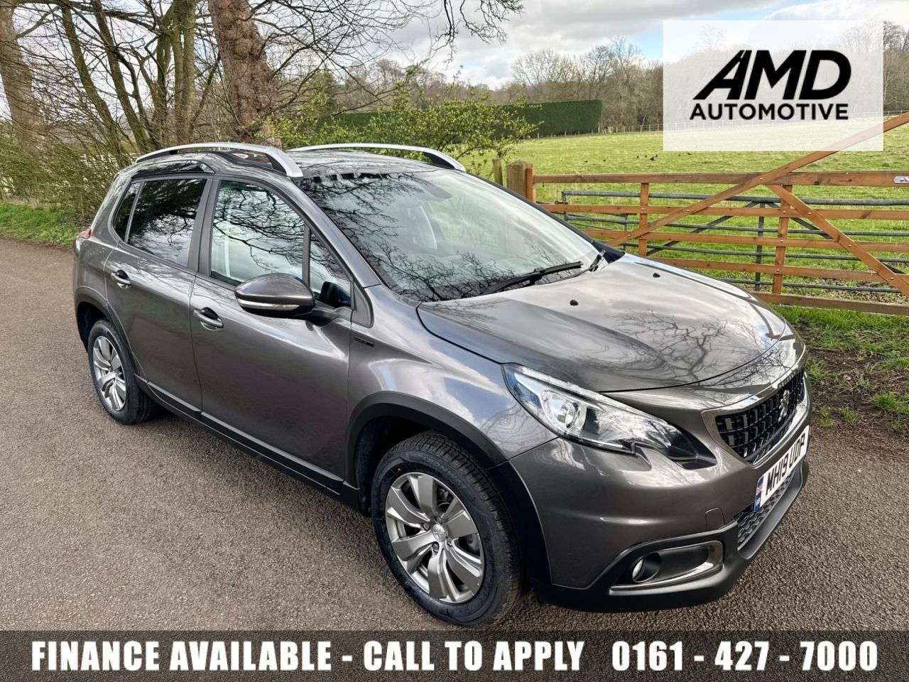 A 2019 PEUGEOT 2008 1.2 PureTech Signature SUV 5dr Petrol Manual Euro 6 (s/s) (82 ps) + SERVICE A 2019 PEUGEOT 2008 1.2 PureTech Signature SUV 5dr Petrol Manual Euro 6 (s/s) (82 ps) + SERVICE