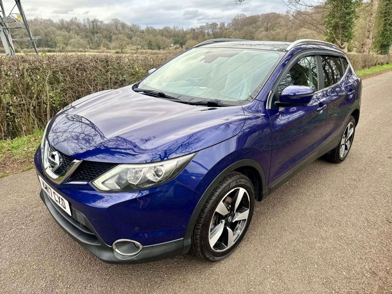 A 2017 NISSAN QASHQAI 1.6 dCi N-Connecta SUV 5dr Diesel XTRON 2WD Euro 6 (s/s) (130 ps) + SERVICE A 2017 NISSAN QASHQAI 1.6 dCi N-Connecta SUV 5dr Diesel XTRON 2WD Euro 6 (s/s) (130 ps) + SERVICE