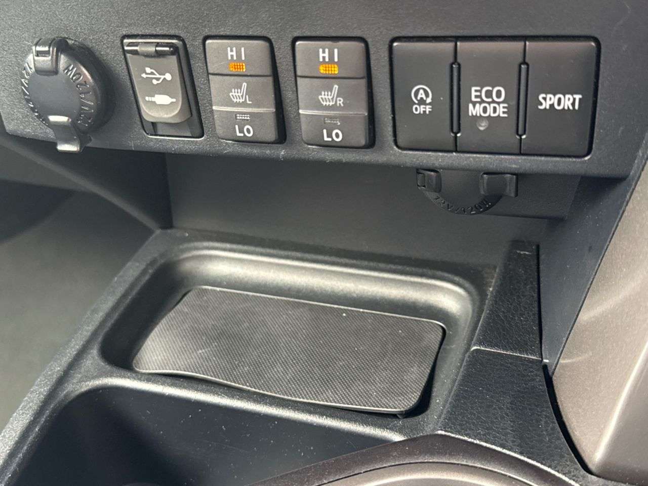 2017 TOYOTA RAV4 2017 TOYOTA RAV4