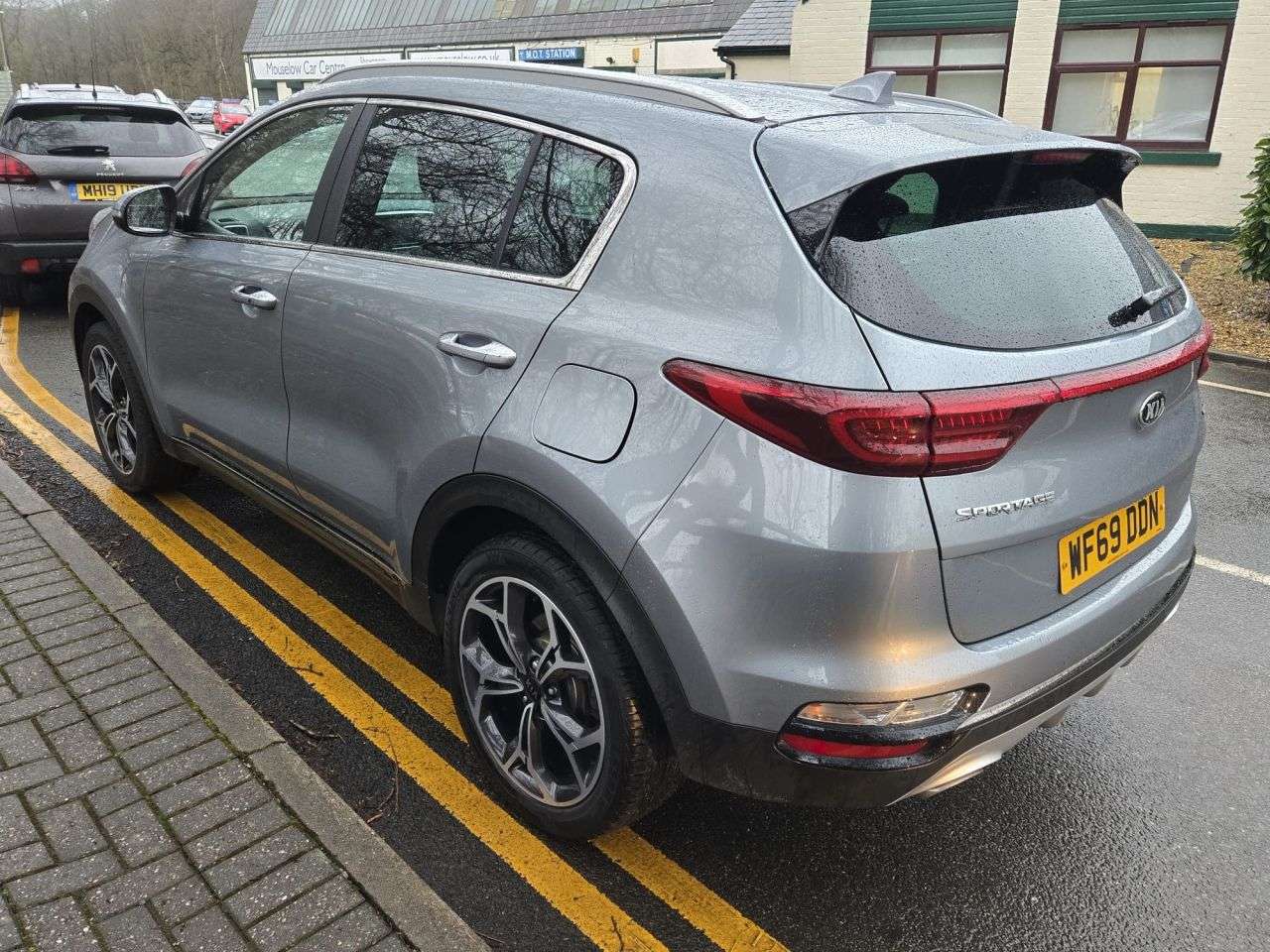 A 2019 KIA SPORTAGE 1.6 T-GDi GT-Line SUV 5dr Petrol Manual Euro 6 (s/s) (174 bhp) A 2019 KIA SPORTAGE 1.6 T-GDi GT-Line SUV 5dr Petrol Manual Euro 6 (s/s) (174 bhp)