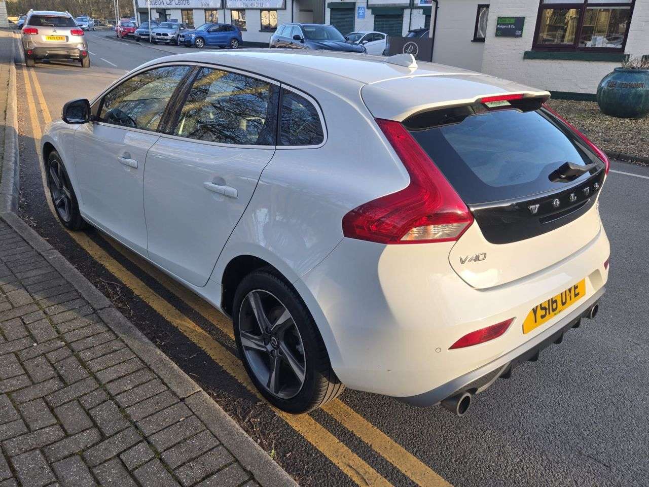A 2016 VOLVO V40 2.0 D2 R-Design Nav Hatchback 5dr Diesel Manual Euro 6 (s/s) (120 ps) A 2016 VOLVO V40 2.0 D2 R-Design Nav Hatchback 5dr Diesel Manual Euro 6 (s/s) (120 ps)