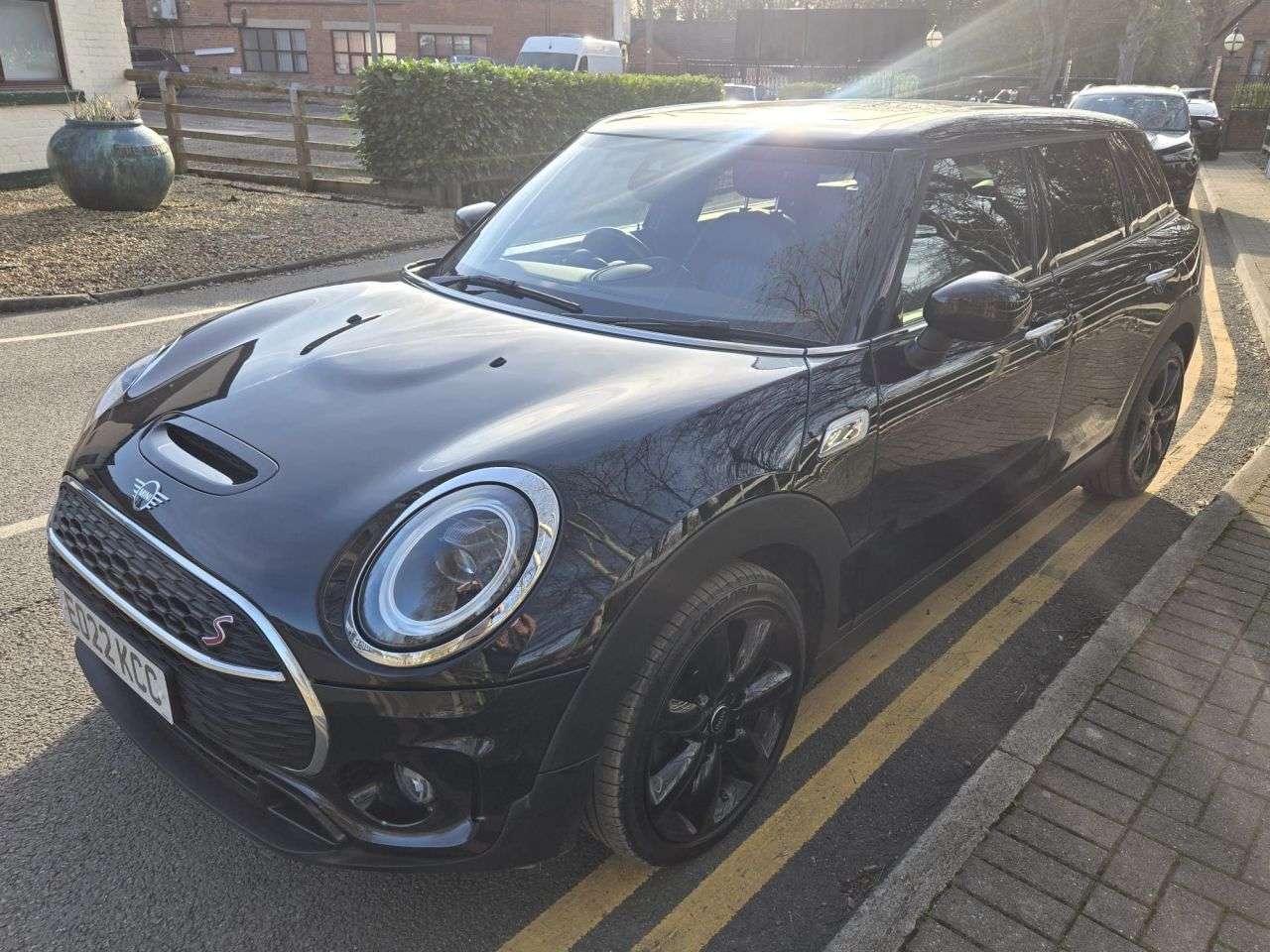 A 2022 MINI CLUBMAN 2.0 Cooper S Exclusive Estate 6dr Petrol Steptronic Euro 6 (s/s) (178 ps) A 2022 MINI CLUBMAN 2.0 Cooper S Exclusive Estate 6dr Petrol Steptronic Euro 6 (s/s) (178 ps)